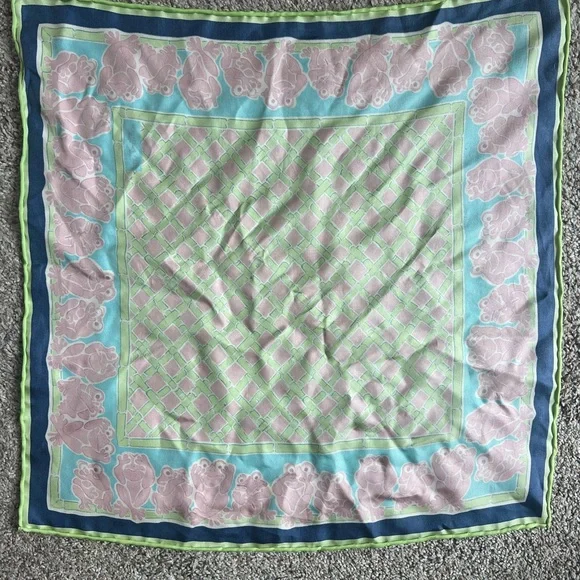 Lilly Pulitzer authentic square scarf with box and bag - Picture 8 of 11